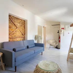 Apartment Santa Marinha, Lissabon